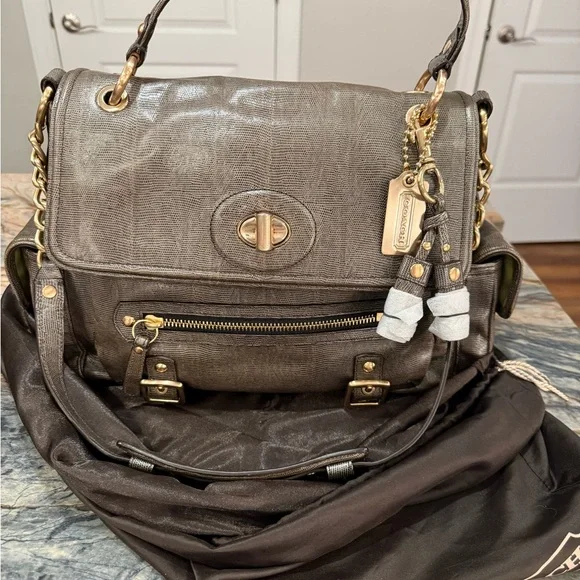 Coach Sydney Special Edition Turnlock Satchel Shoulder Bag Embossed Lizard